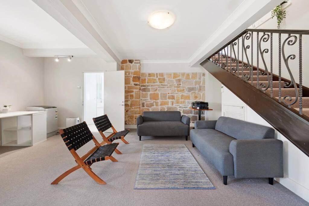 Holiday home Seaside Luxury With Pool & Harbor Views Sydney
